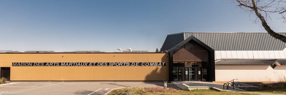 1-Parvis-Maison-des-Arts-Martiaux