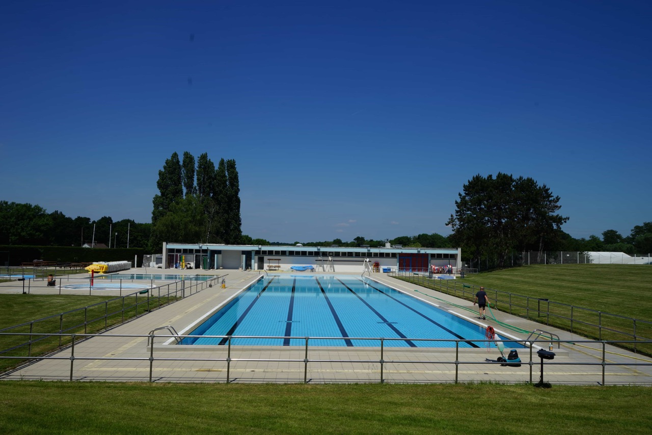 2-PHOTO-PRINCIPALE-Vue-exterieure-de-face-le-cas-echeant