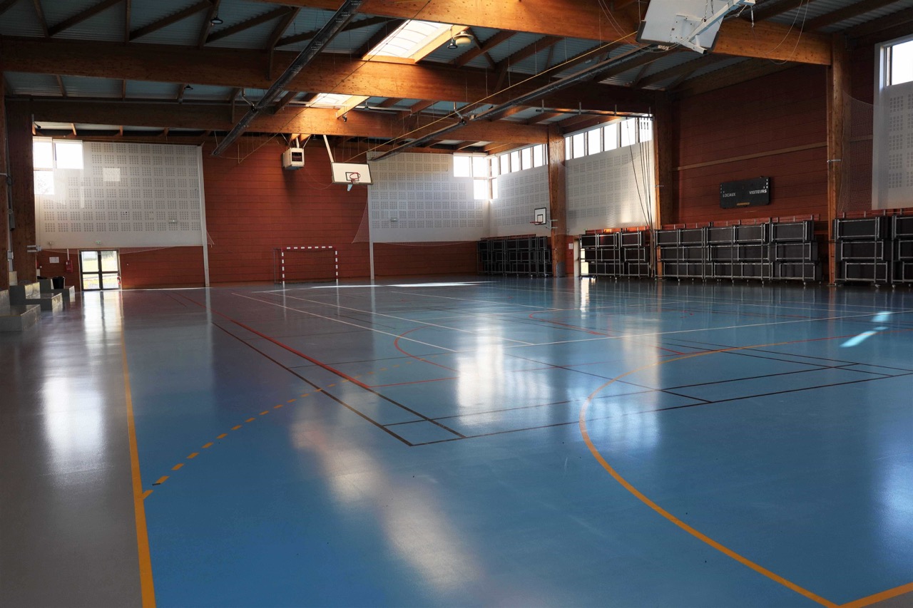 interieur-complexe-sportif-2