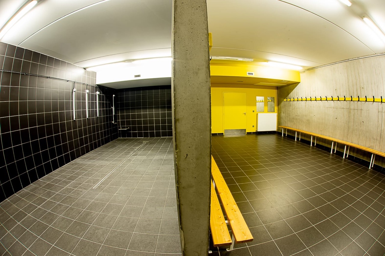 ostermeyer-vestiaires-et-douches-salle-multisports