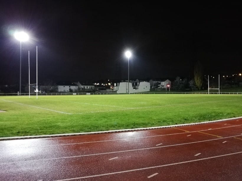 Rosny-Rugby-vue-2-eclairee-de-nuit