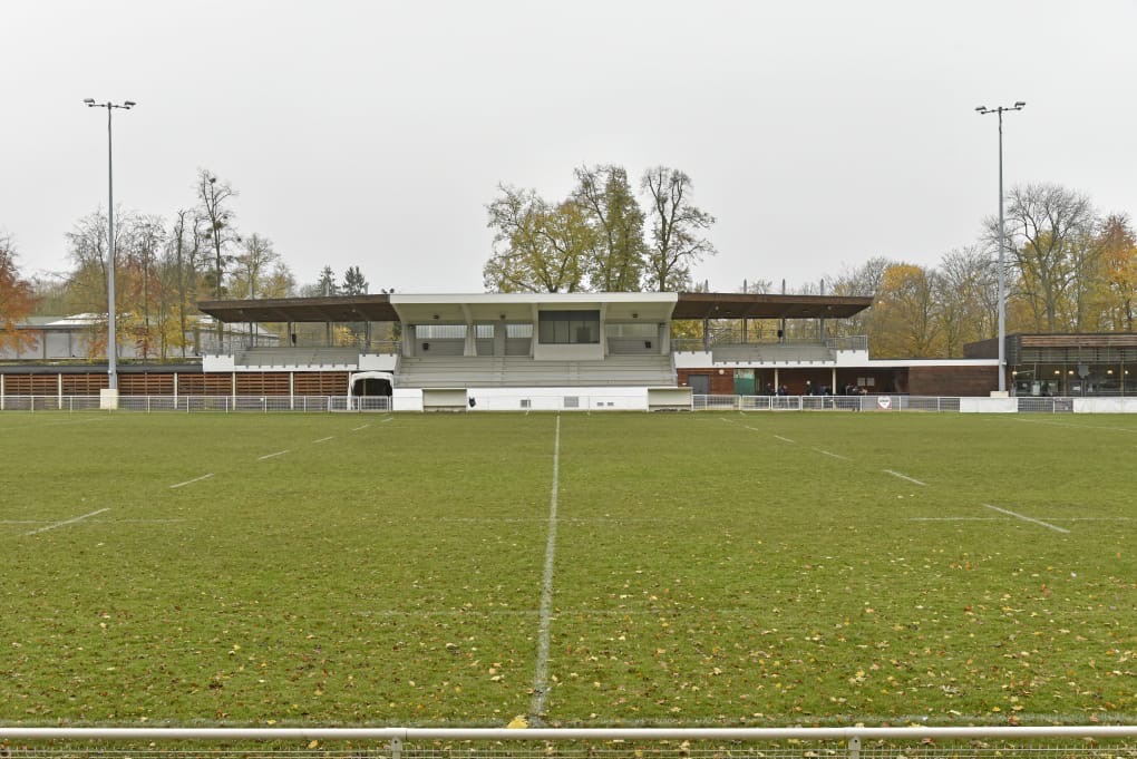 Stade-Rugby-Terrain-1
