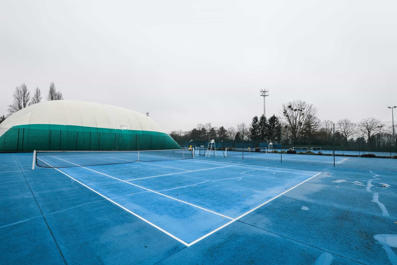 10-Terrain-surface-dure-multisports-couvert