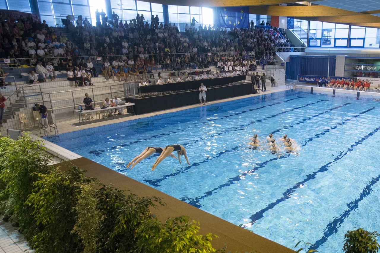 BASSIN-DE-25M-NATATION-ARTISTIQUE