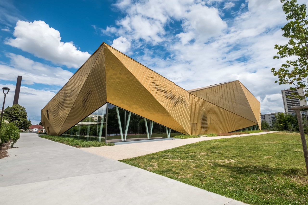 Complexe-Sportif-La-Fontaine-Arnaud-BELTRAME-2