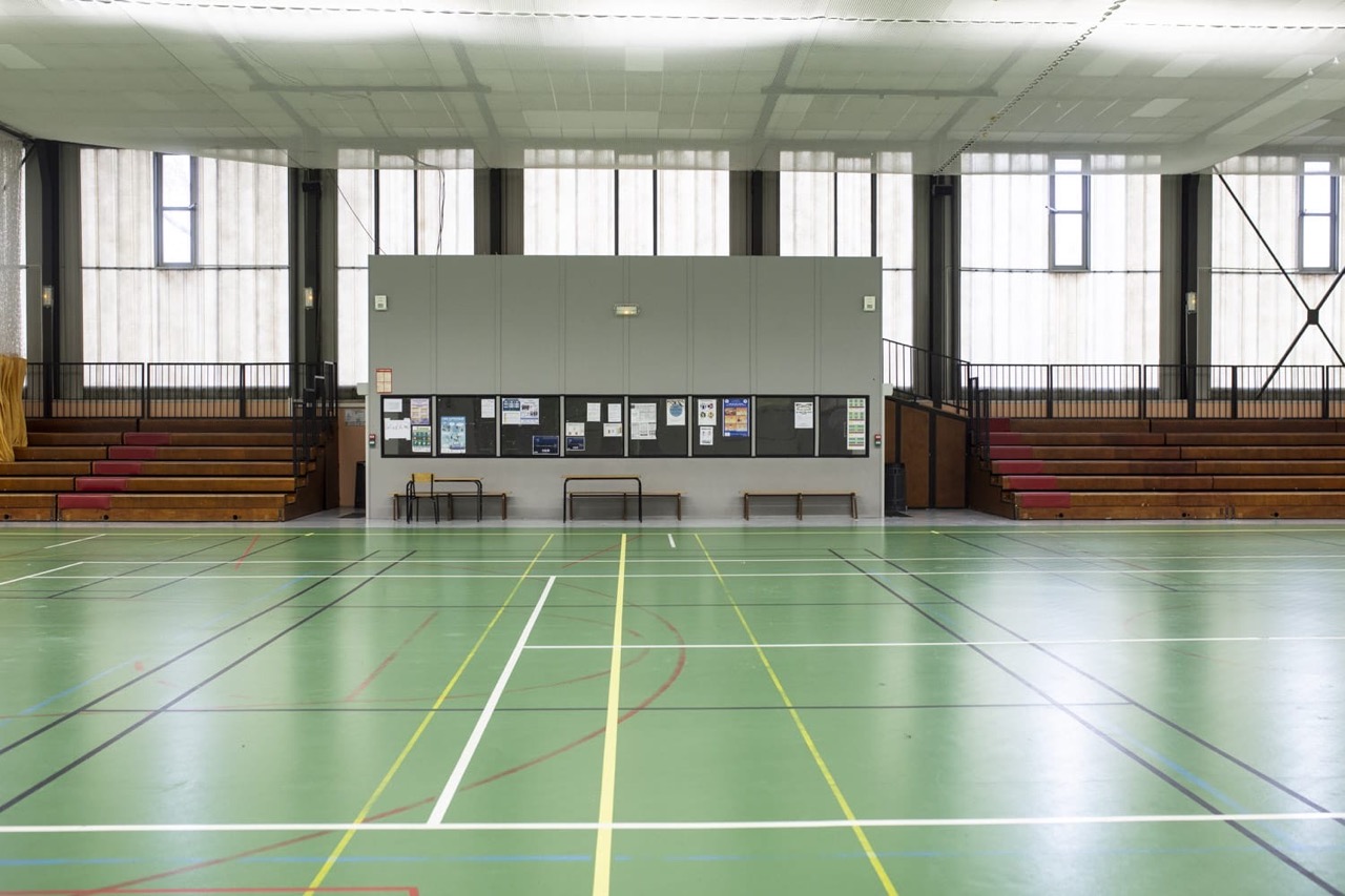 COSEC-Tribunes-hautes