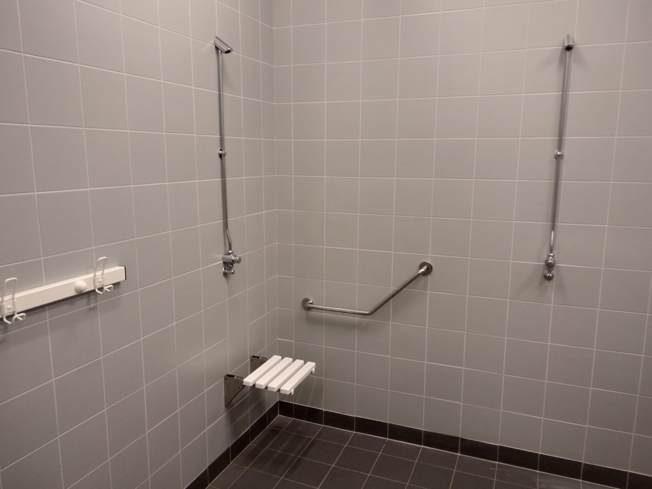 Dojo-douches-vestiaires-femmes-2