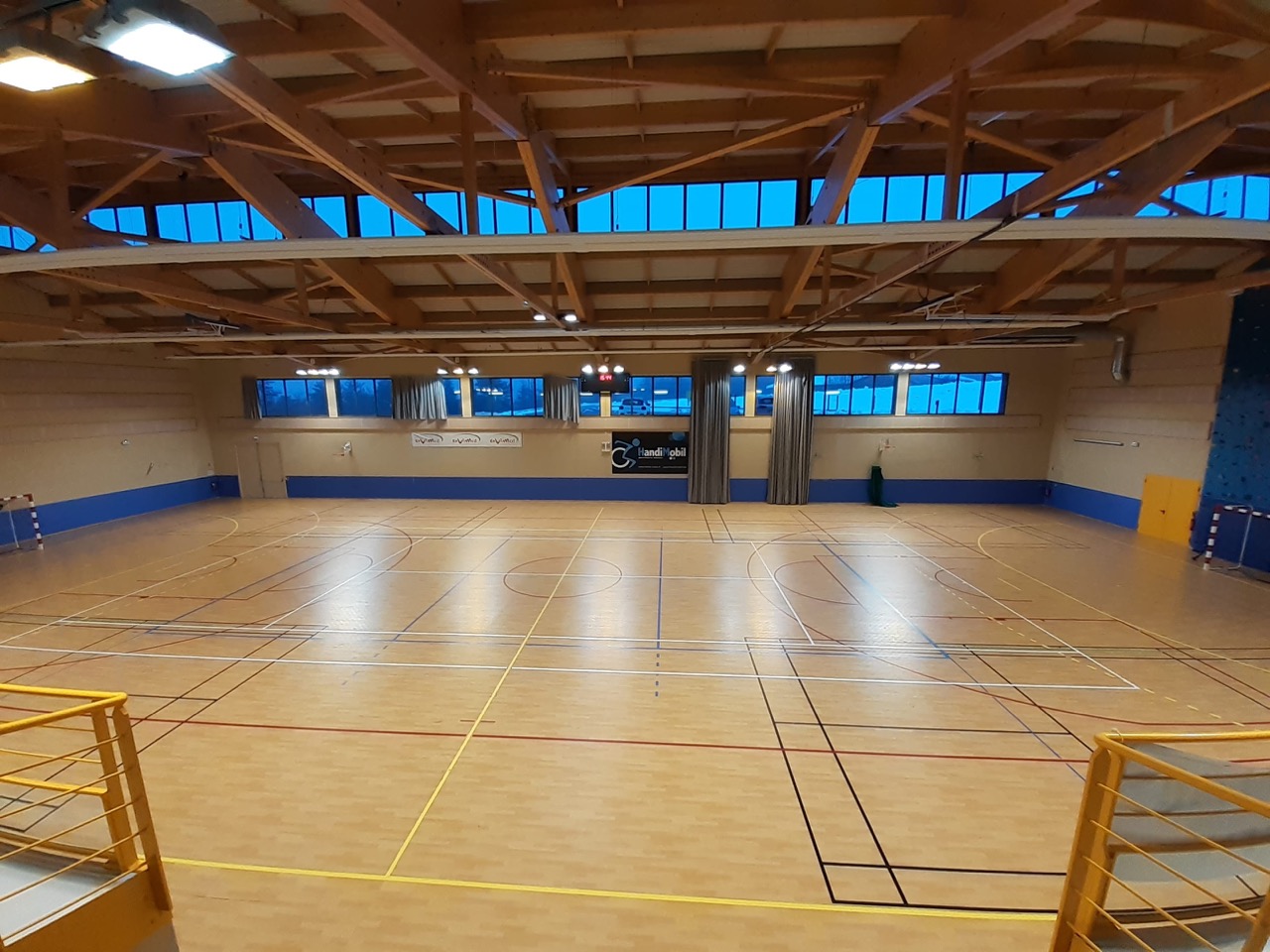 GYMNASE-VUE-CENTRALE