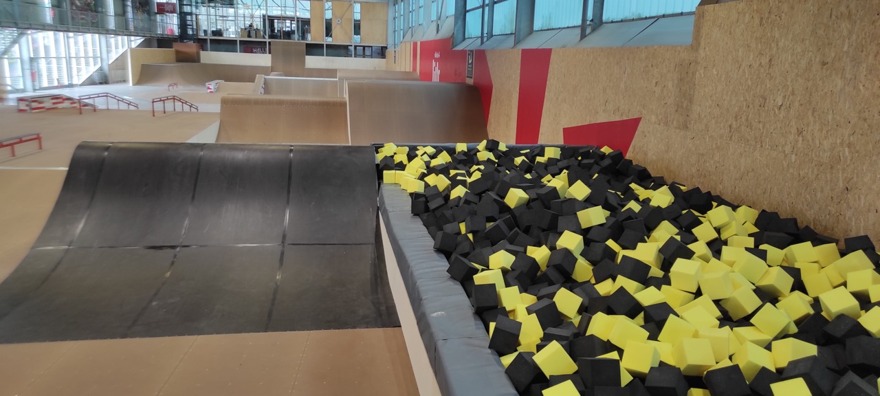 halles-de-glisse-bac-a-mousses