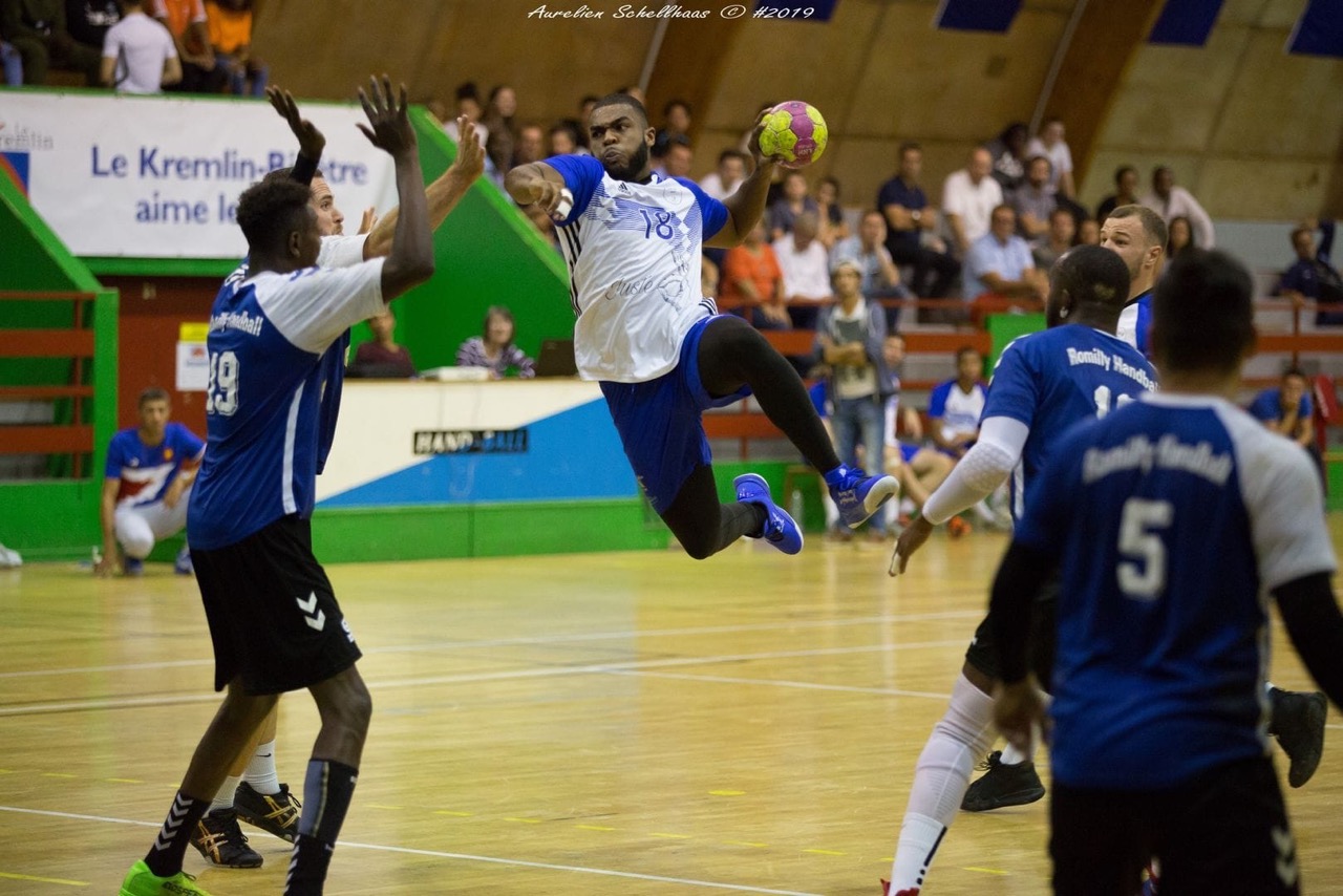 Handball-1