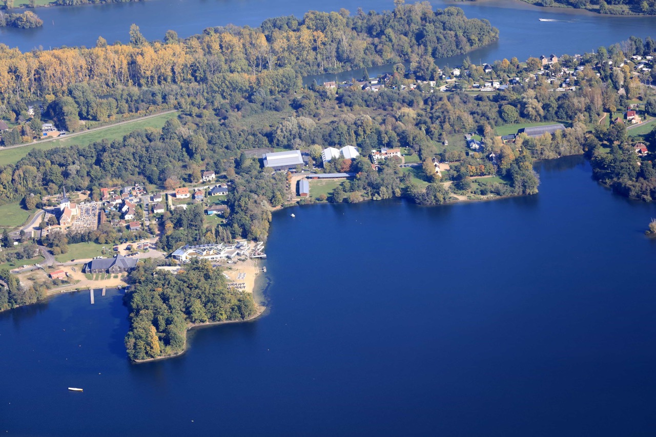 Lery-Poses-en-Normandie-Hebergement-Vue-aerienne