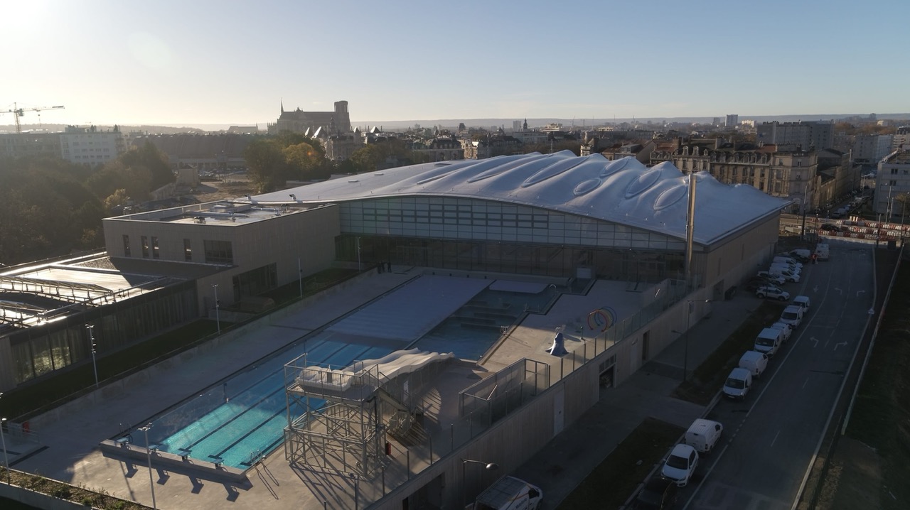 Photo-aerienne-bassin-exterieur