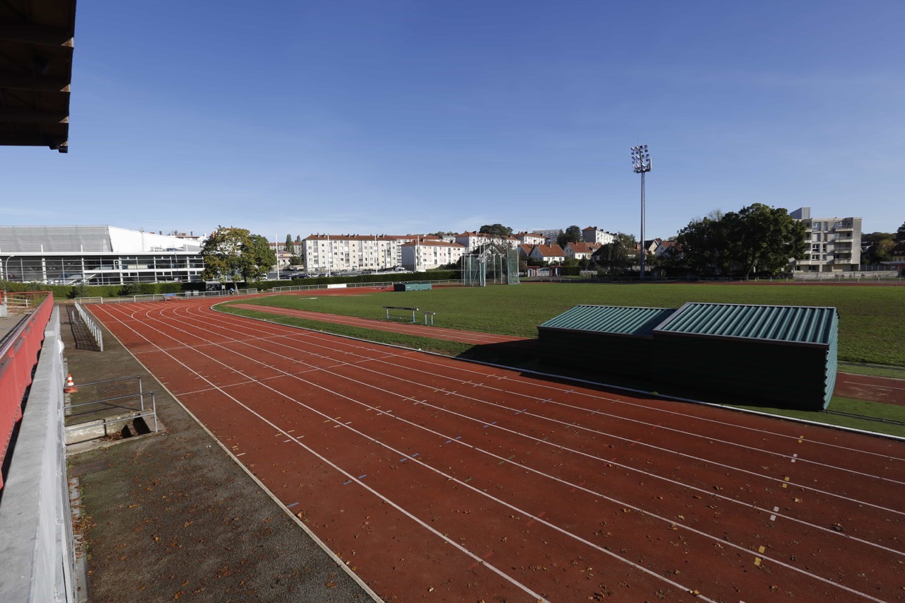 piste_2_stade_athletisme_leo_lagrange