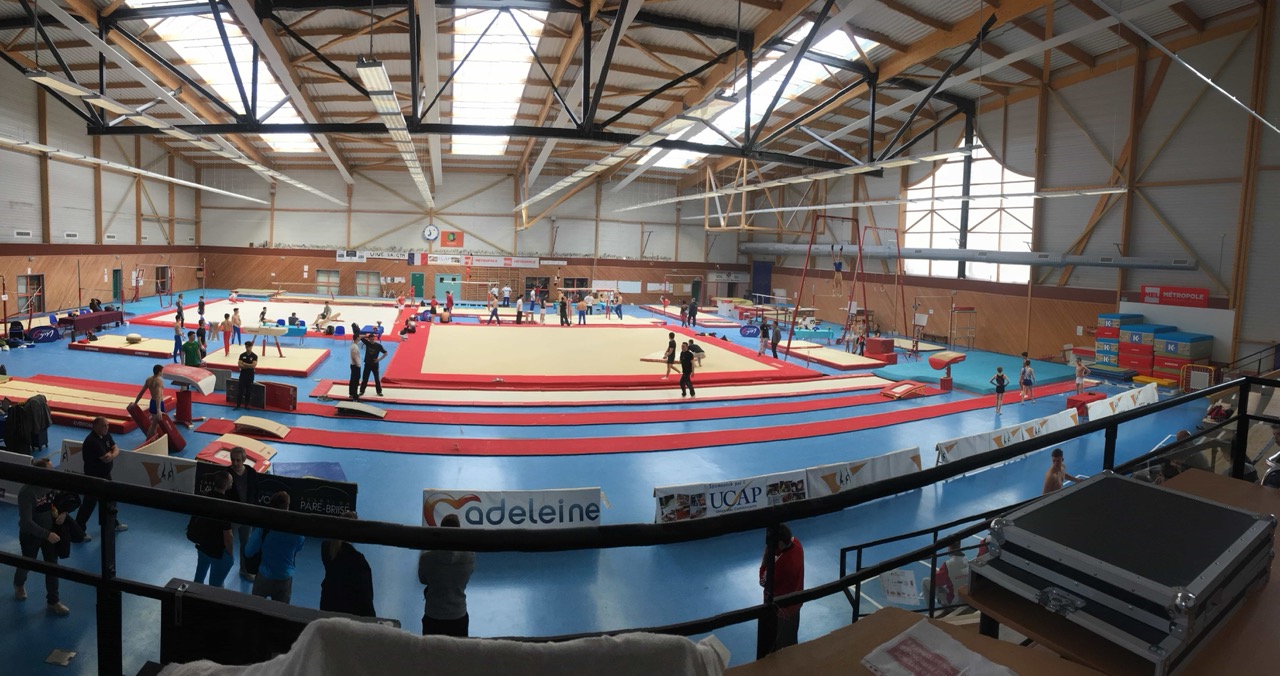 Salle-de-Gymnastique-Marcel-Vendrome-Interieur-2