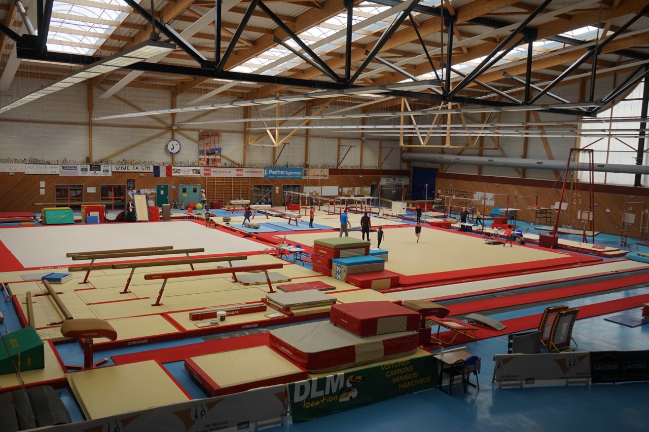 Salle-de-Gymnastique-Marcel-Vendrome-Interieur-3