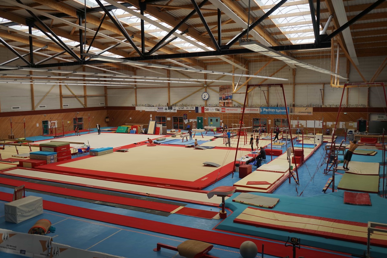 Salle-de-Gymnastique-Marcel-Vendrome-Interieur-5