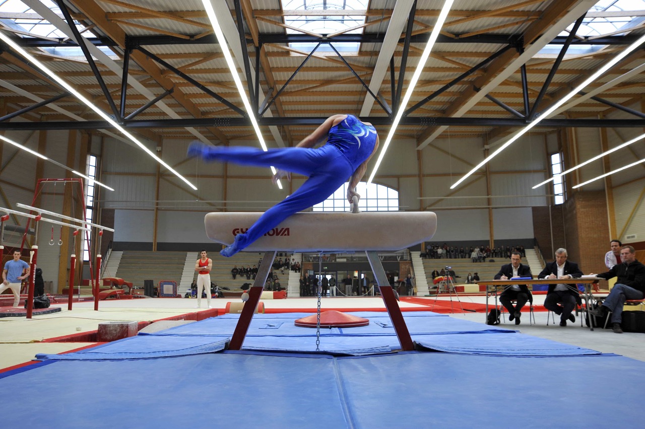Salle-de-Gymnastique-Marcel-Vendrome-Interieur-6