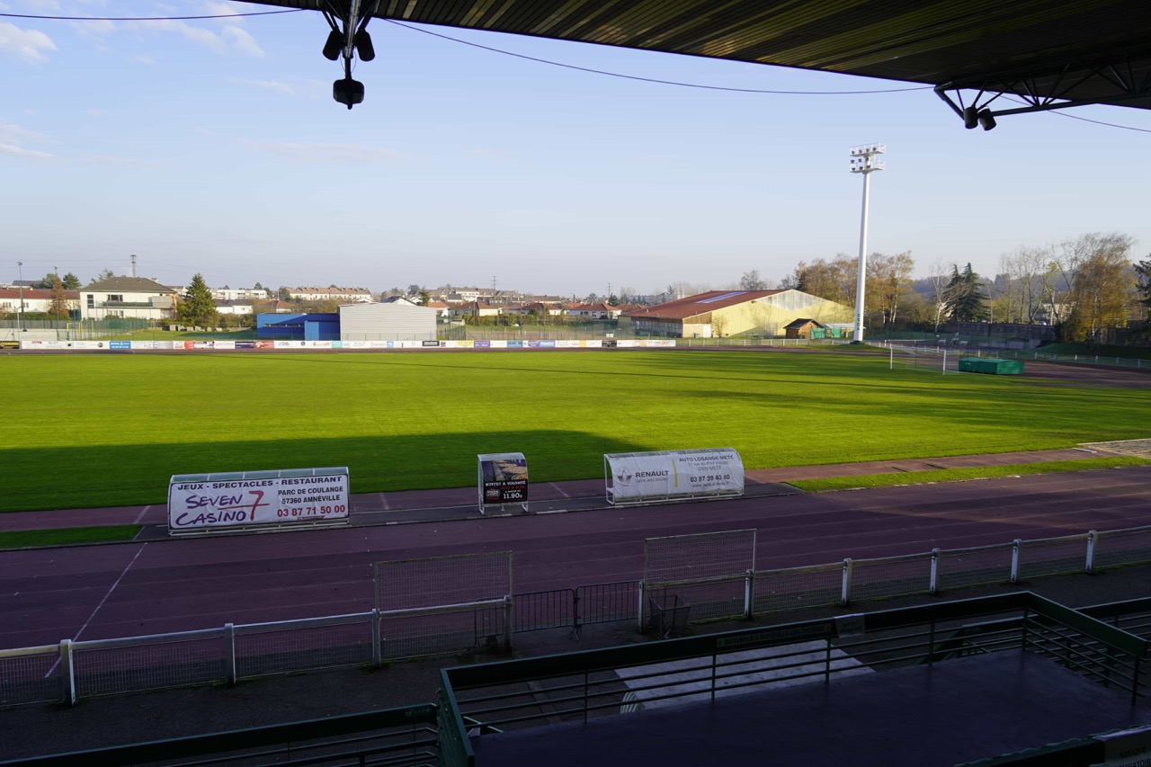 STADE-2