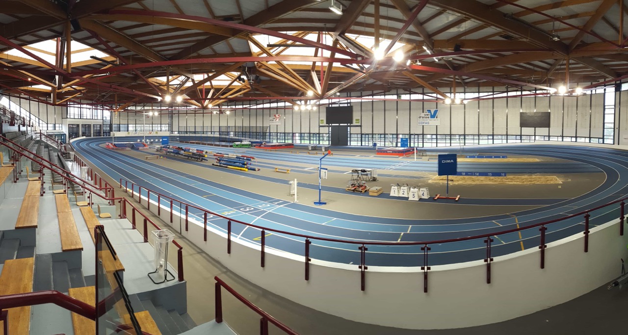 Stade-couvert
