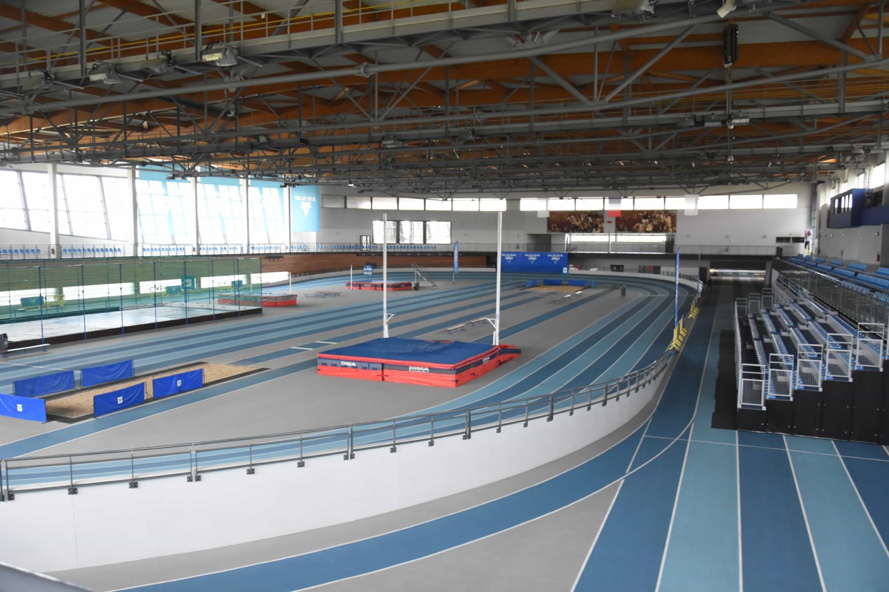 stade-indoor1