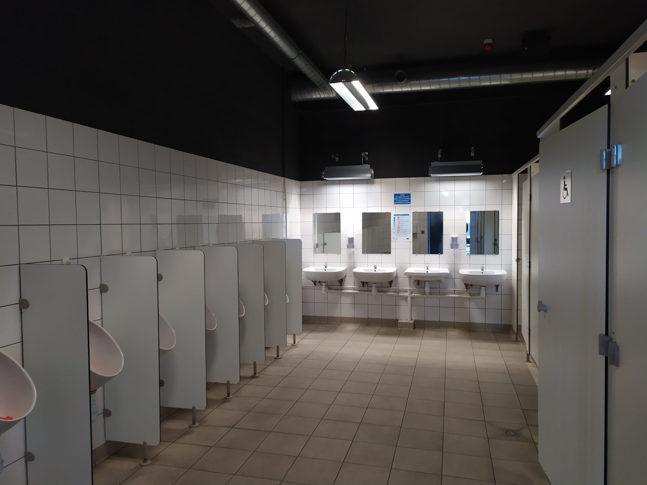 Trelaze-Arena-Loire-sanitaires