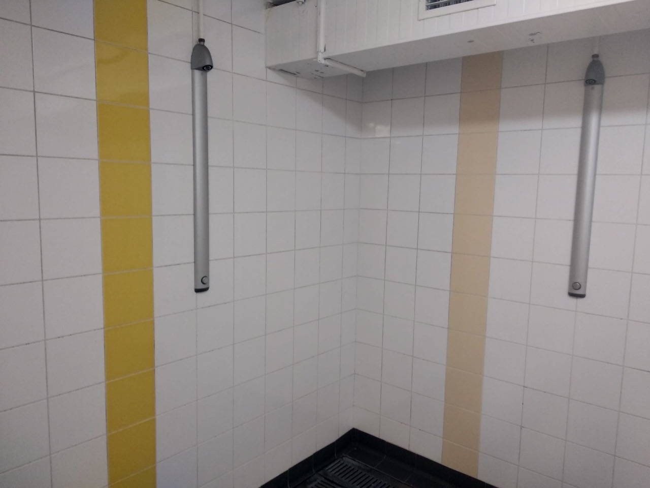 Vestiaires-1P-douches-2