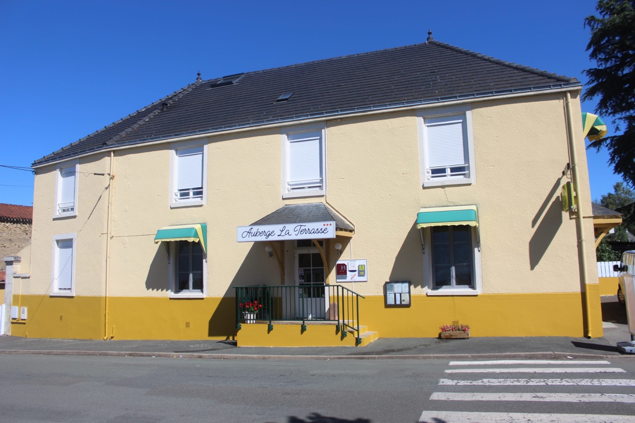 AUBERGE-LA-TERRASSE-2