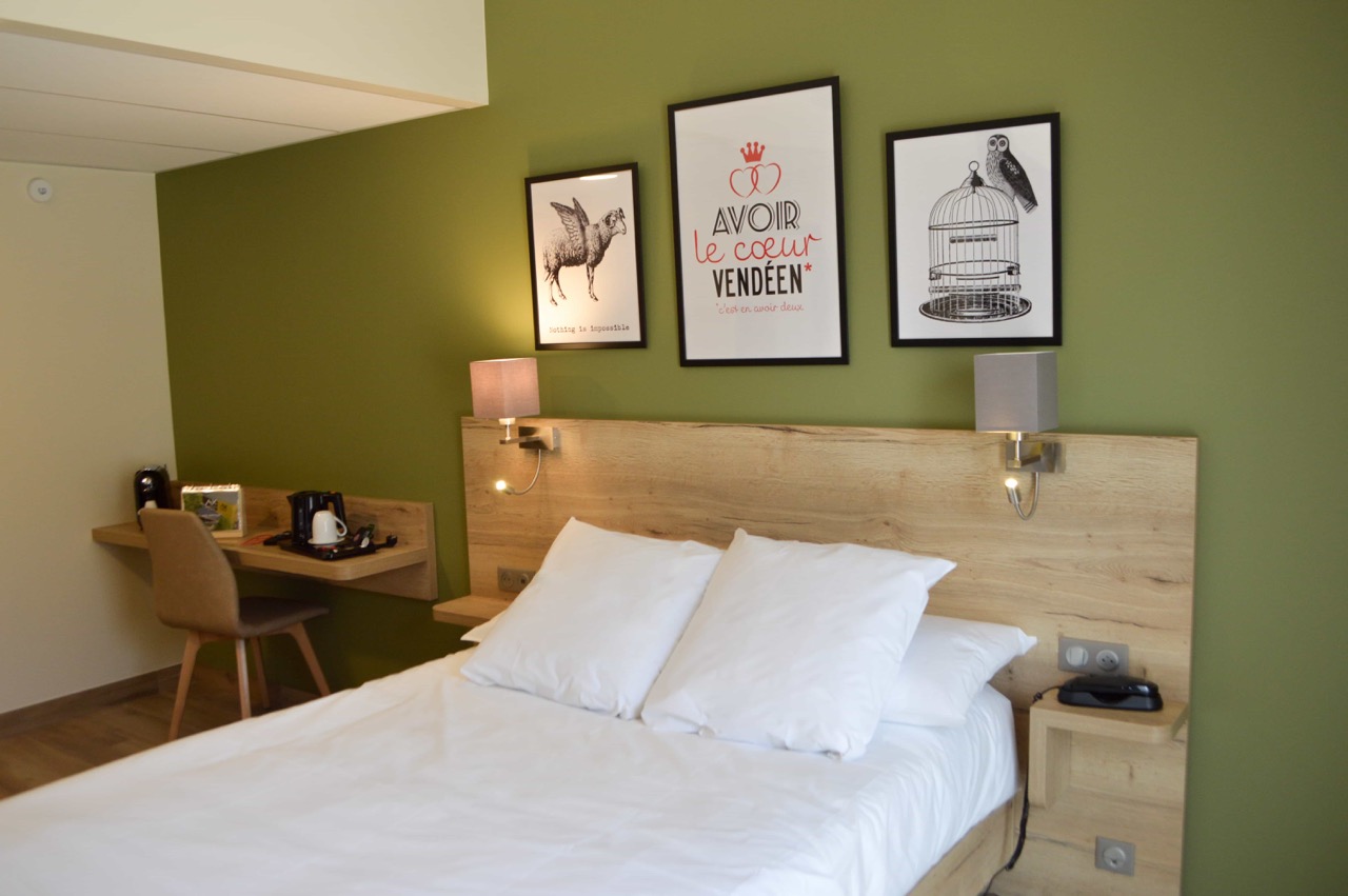 AX-HOTEL-4