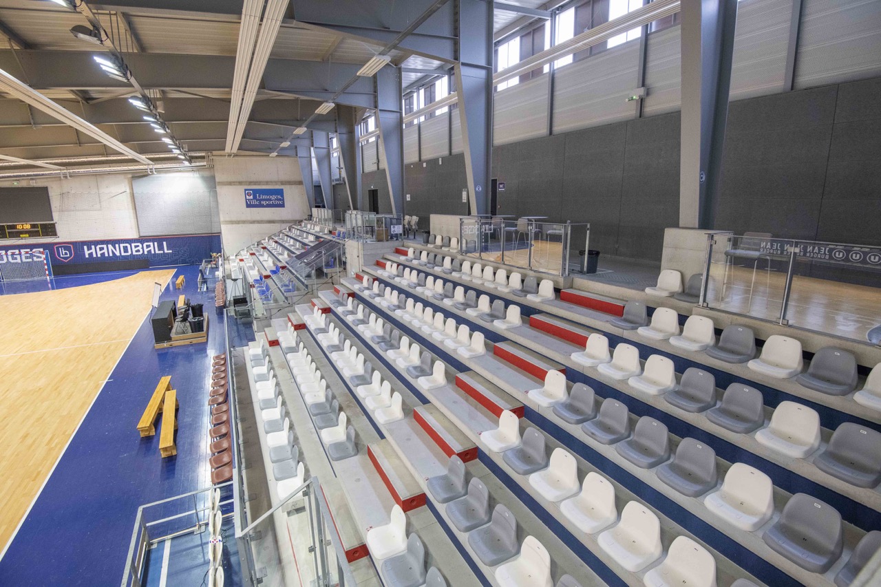 Gymnase-H-Normand-tribunes_