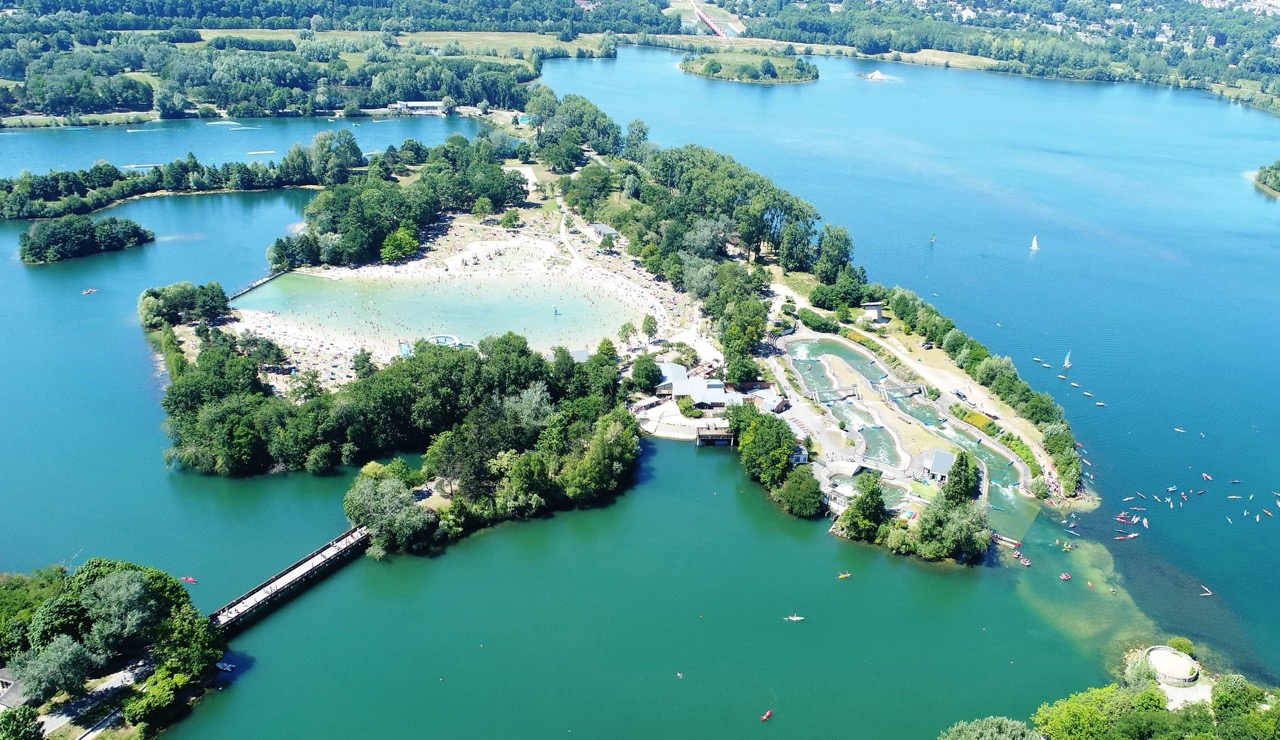 Ile-de-loisirs-vue-aerienne2