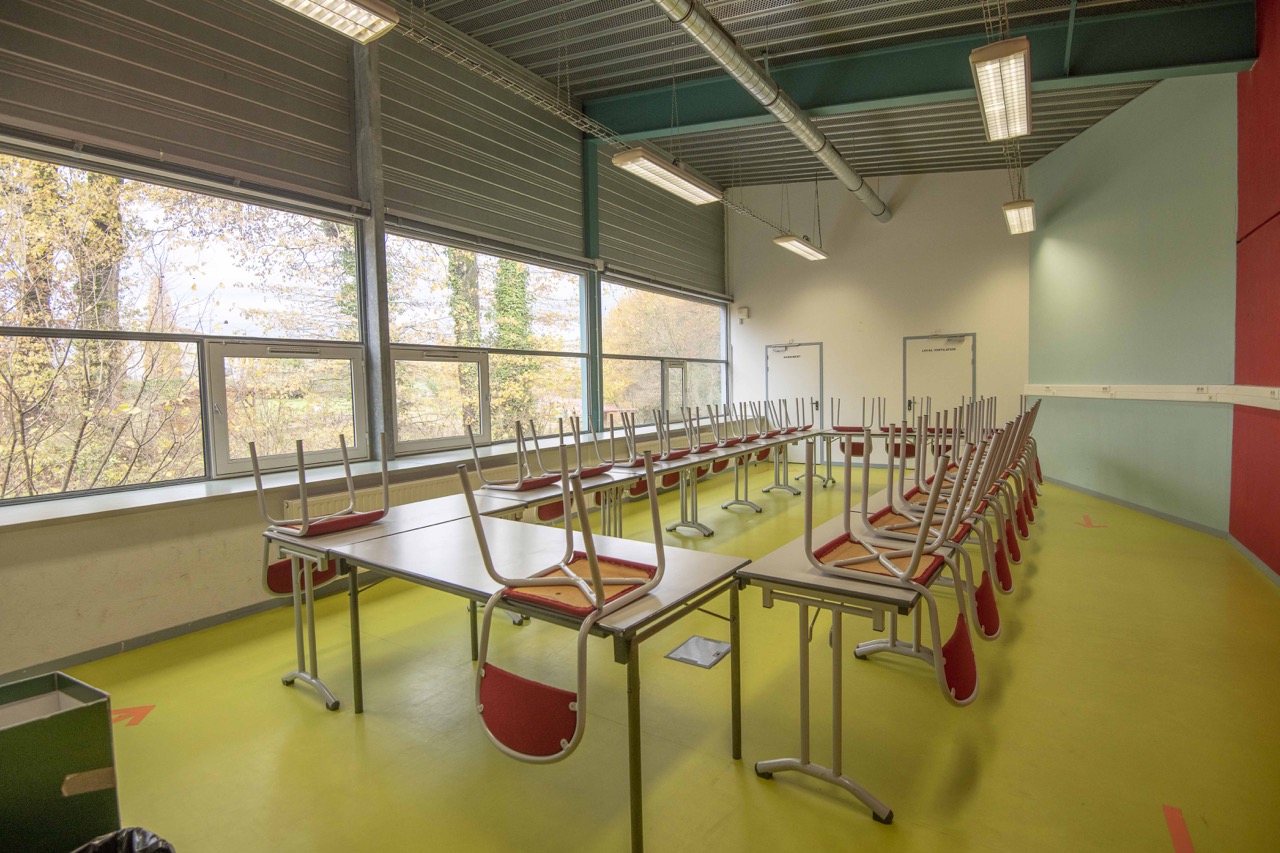 Robert-Lecomte-salle-de-re╠uunion_