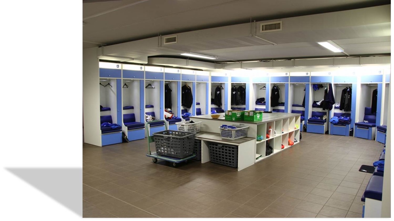 Vestiaires-equipe-professionnelle