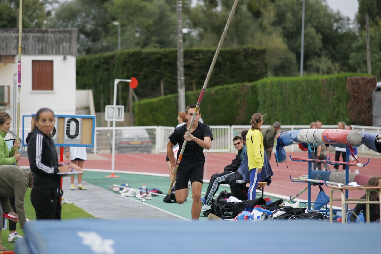 Vue-des-aires-de-jeu-en-utilisation-sportive-photo-4