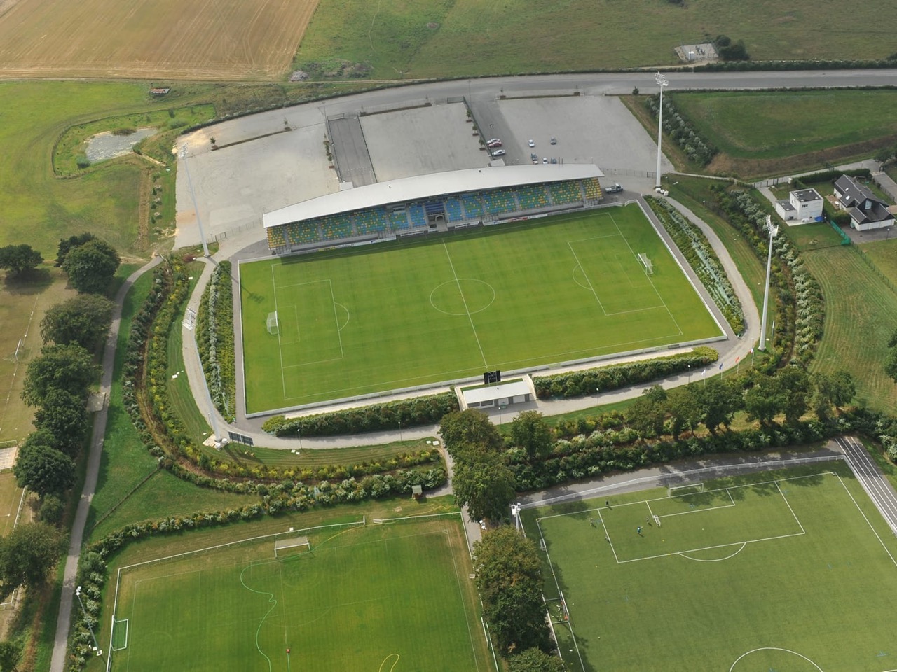1-A-Stade-Jean-Dasnias