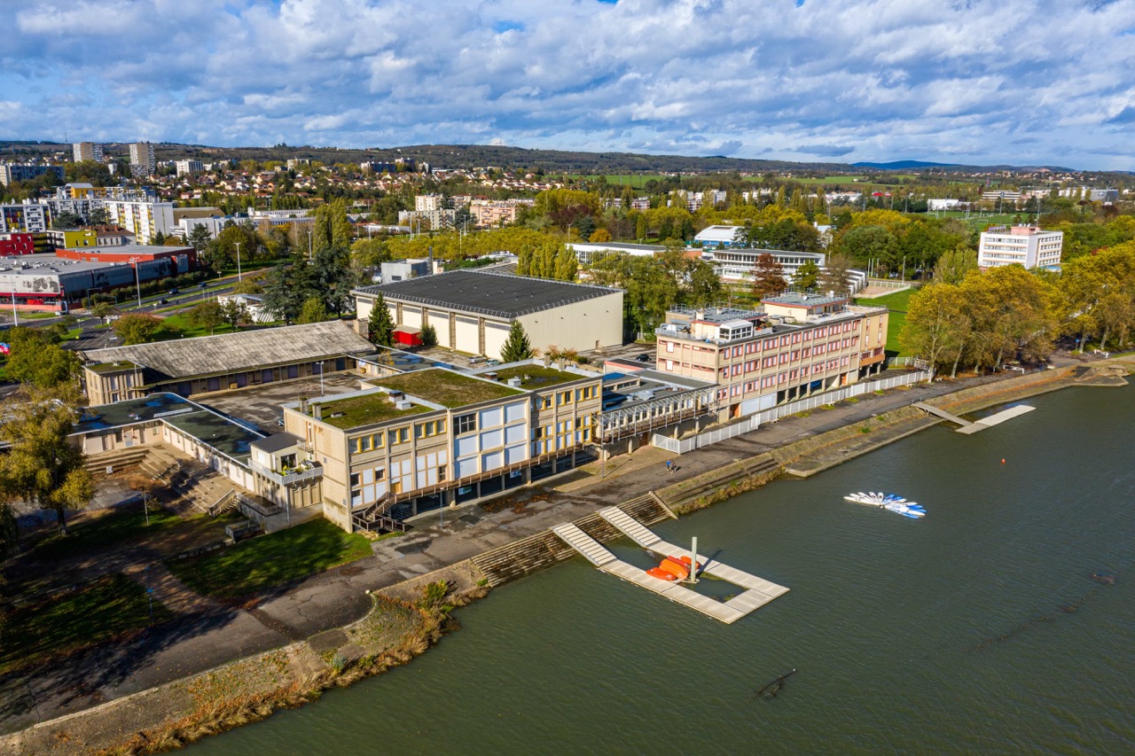 1-Macon_Centre-Omnisport-de-Macon_vue-aerienne