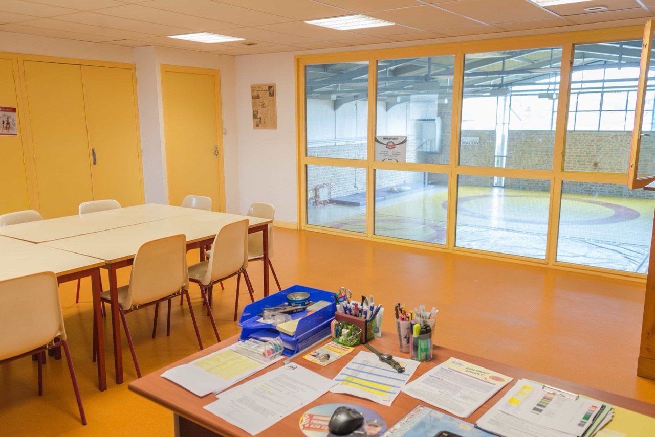 14-Macon_Complexe-Fernand-Velon_bureau