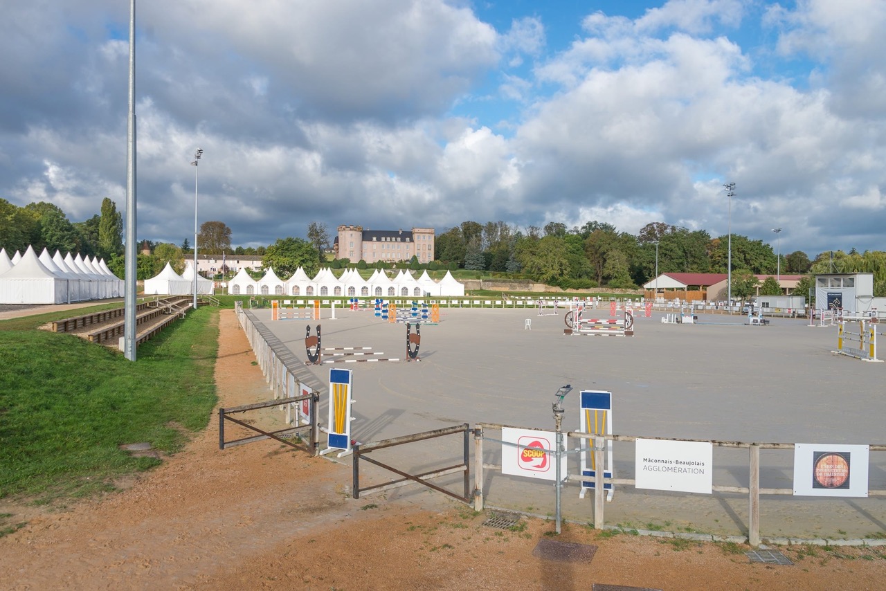 2-Macon_Centre-Equestre-de-Macon-Chaintre_carriere-olympique