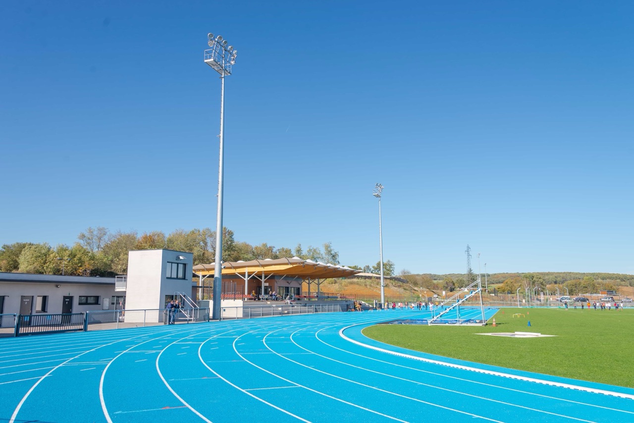 7-Macon_Stade-Marie-Jose-Perec_piste