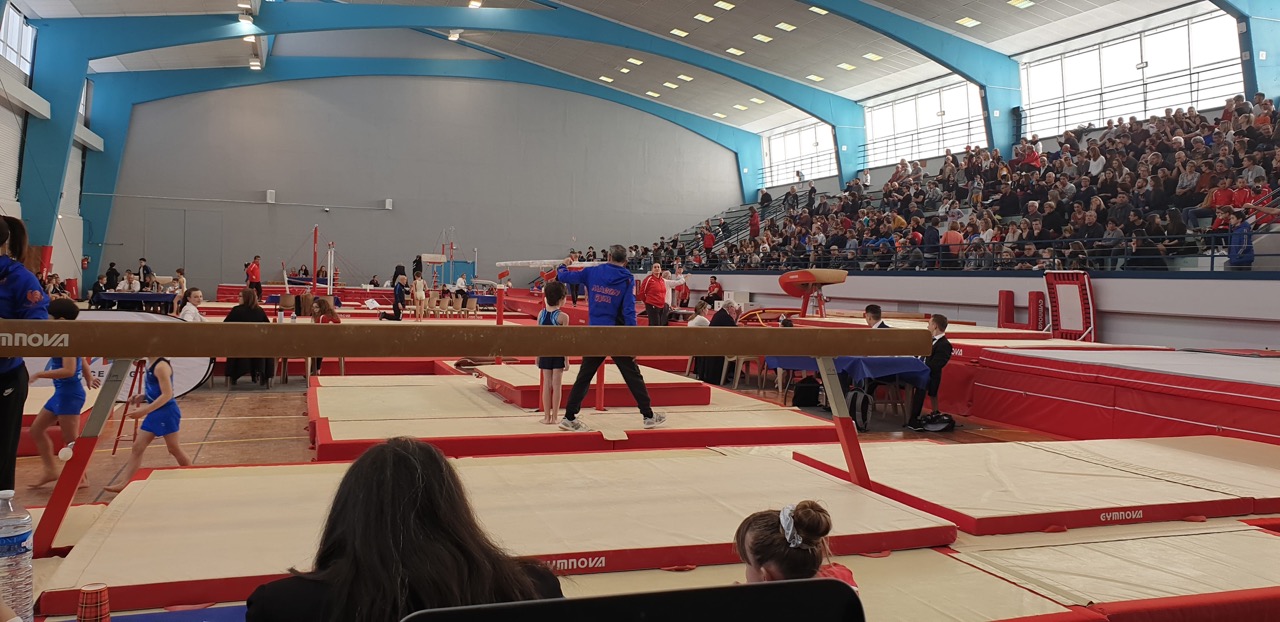 8-Salle-J.-Bouveri-configuration-mixte
