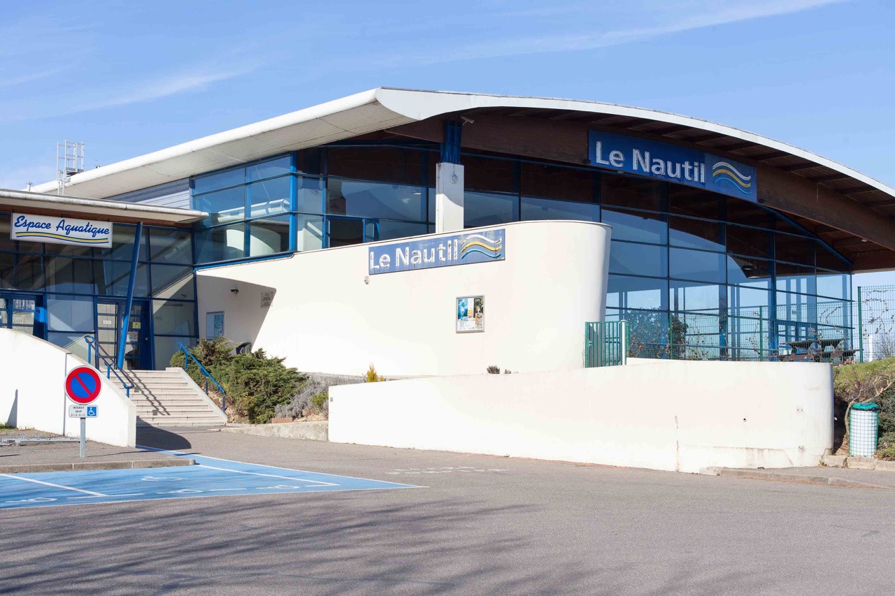 Accueil-exterieur-Espace-Aquatique