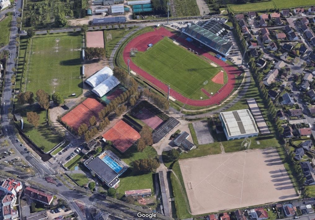 Aerienne-stade-Adret-1