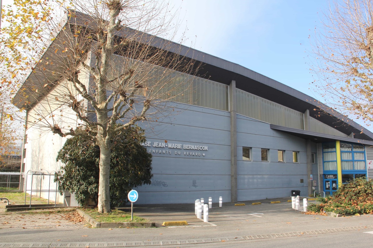 Aix-les-Bains-gymnase-Jean-Marie-Bernascon-