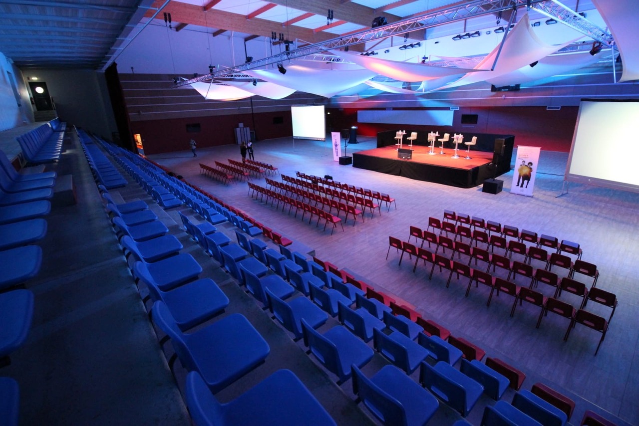 Antares-12-Salle-conference-©-Le-Mans-Stadium