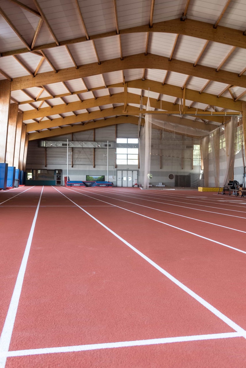 Maison-des-Sports-Halle-dathle╠utisme-nettoye╠ue3