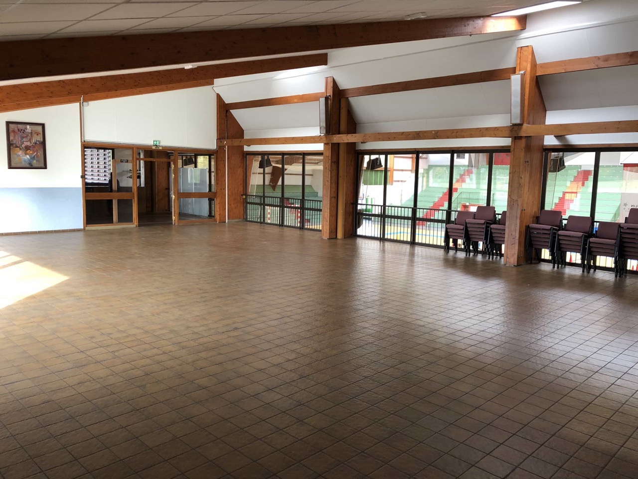 Salle-Polyvalente-multimediareunionrepas