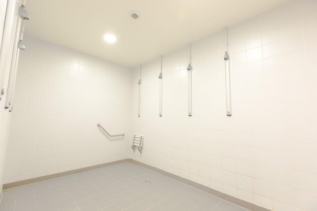 Vestiaire-6-douches