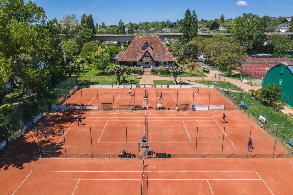 2-Acces-courts-©-Tennis-Club-Tours