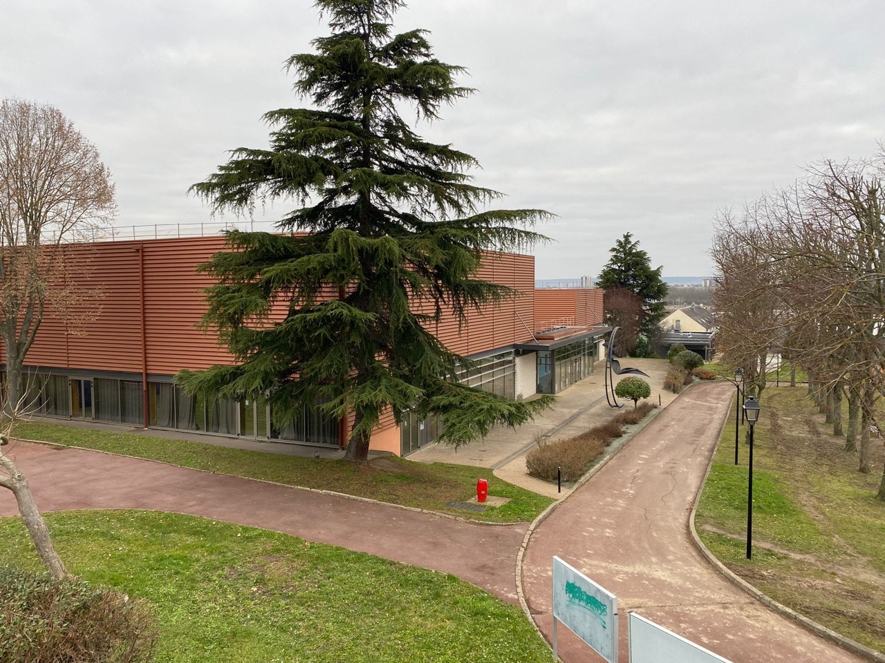 exterieur-gymnase