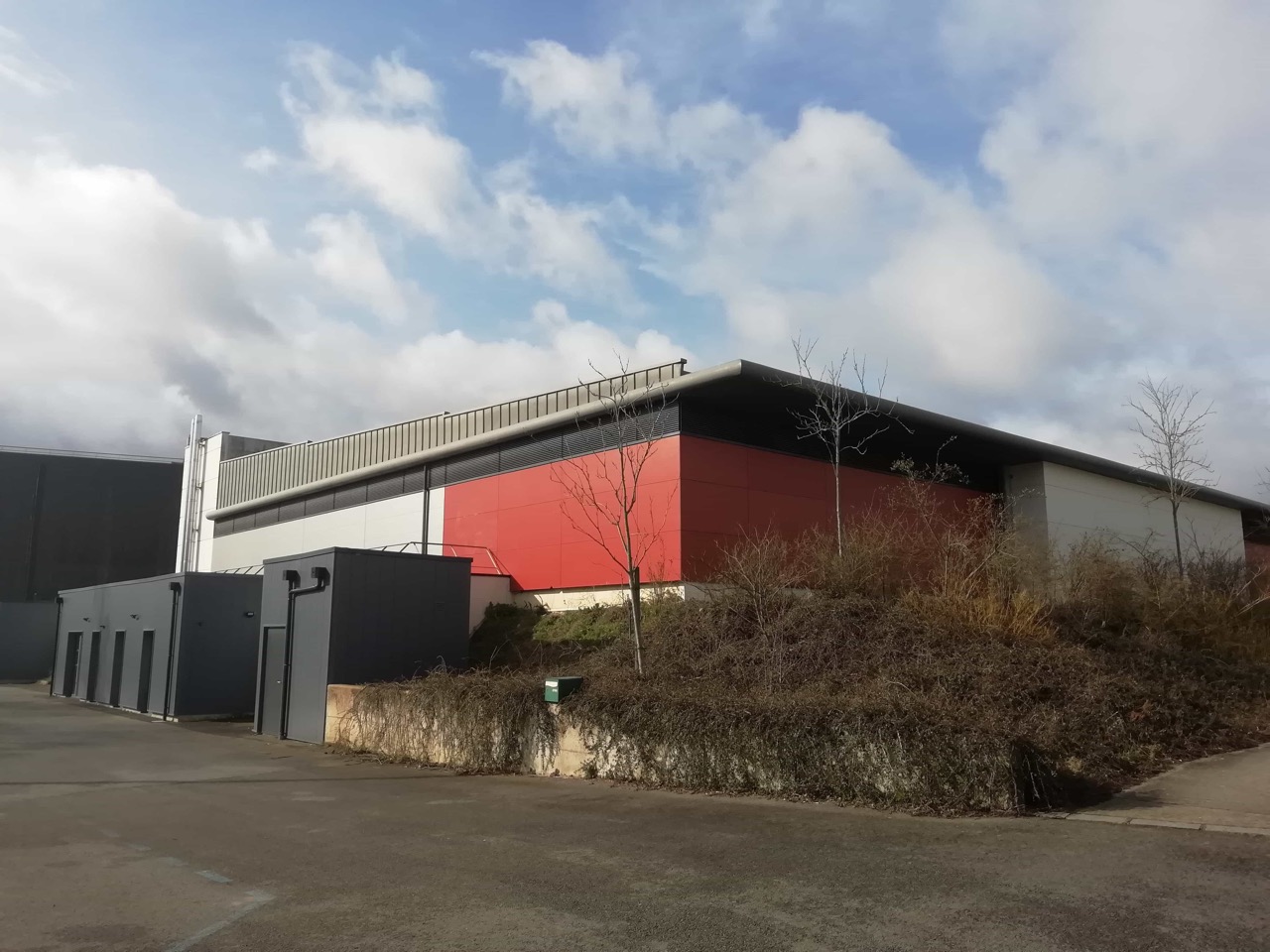 salle-tennis-de-table-vue-exterieure