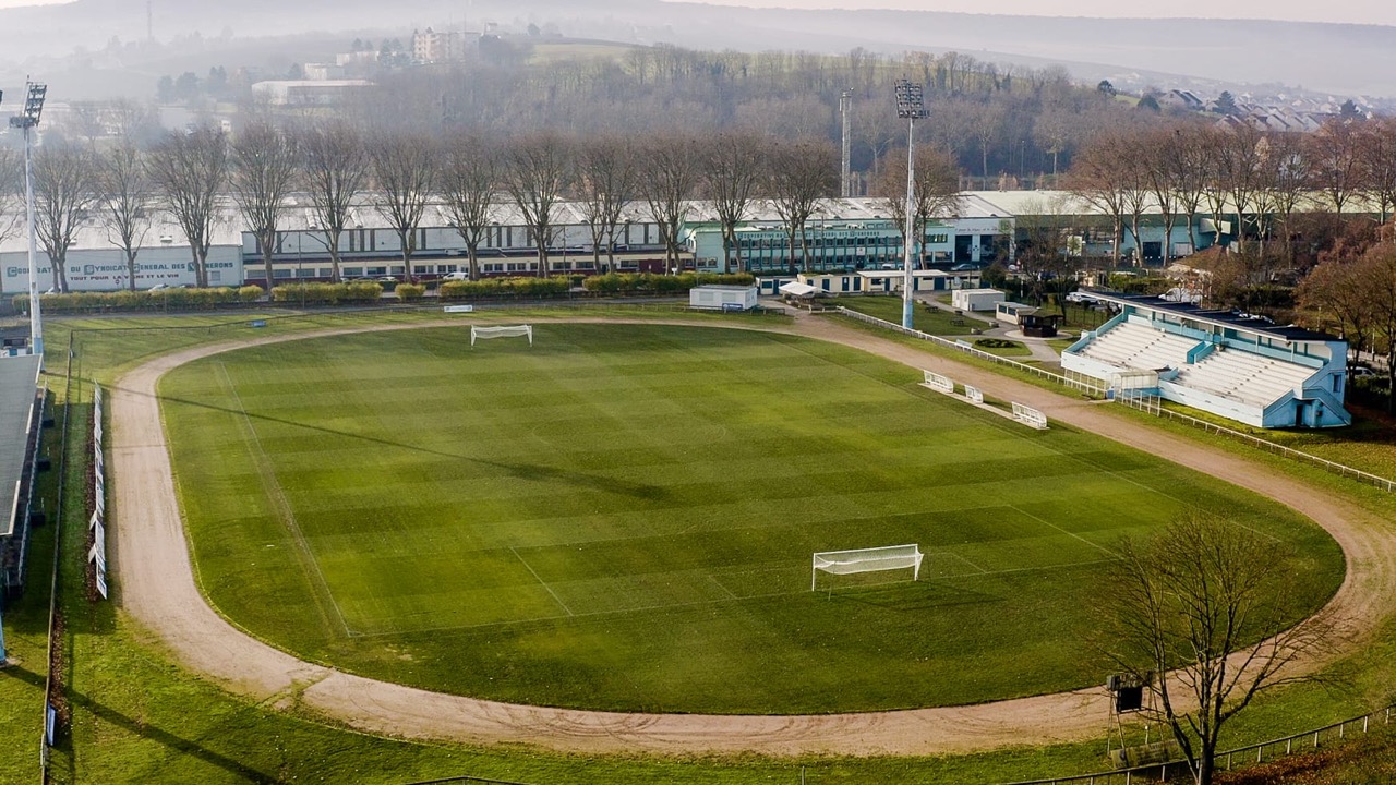 stade-football-4